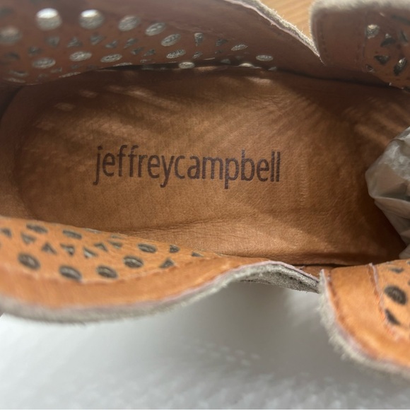 Jeffrey Campbell Rosalee Taupe Beige Perforated High Heel Booties Women 8 EUC - Picture 7 of 11